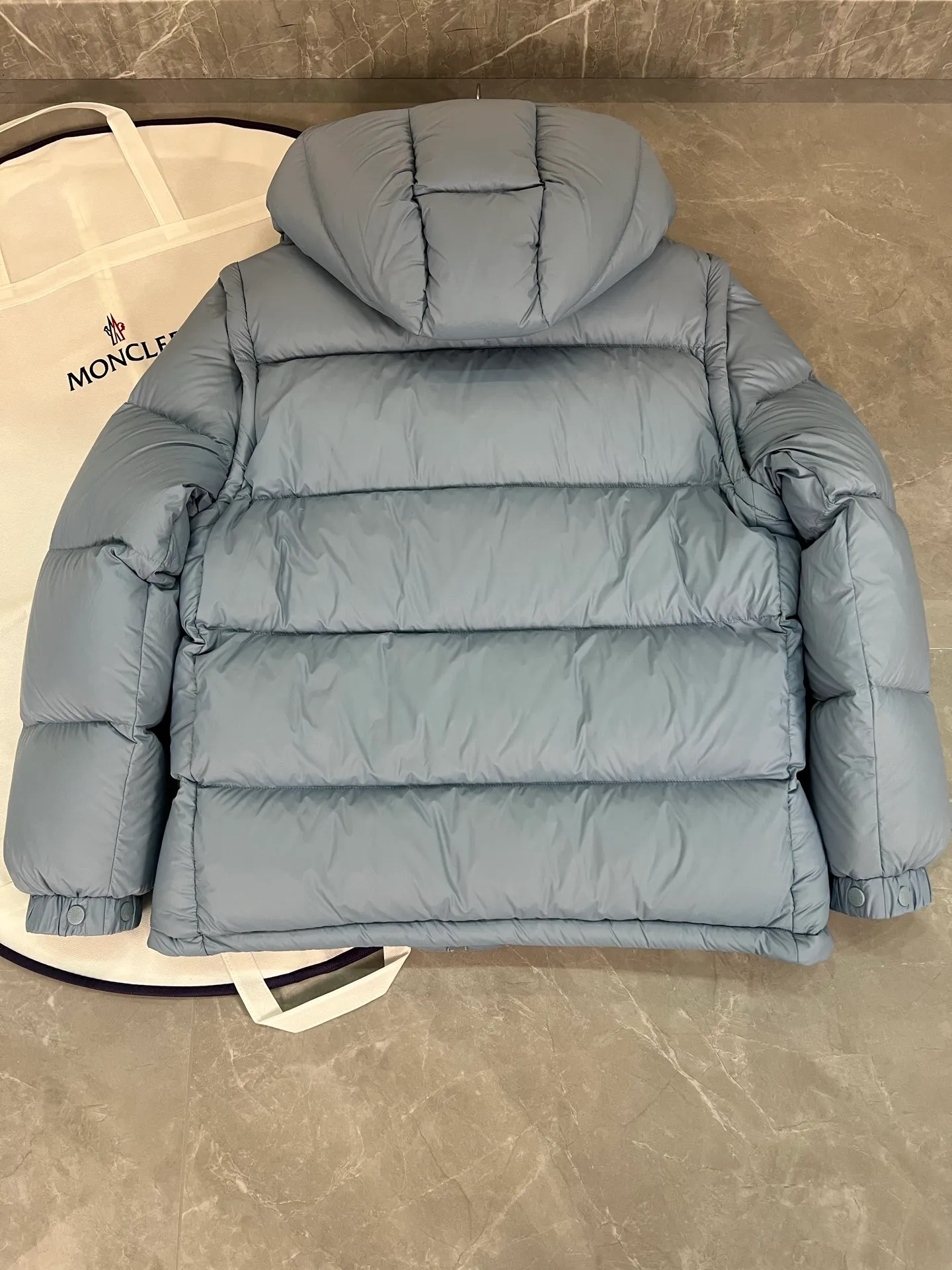 P390 Premium 2026 Original 90 ！ Premium ， ， ， ， ， ， ， 。 ， 。 ， ， ， 。 Size：M-3XL